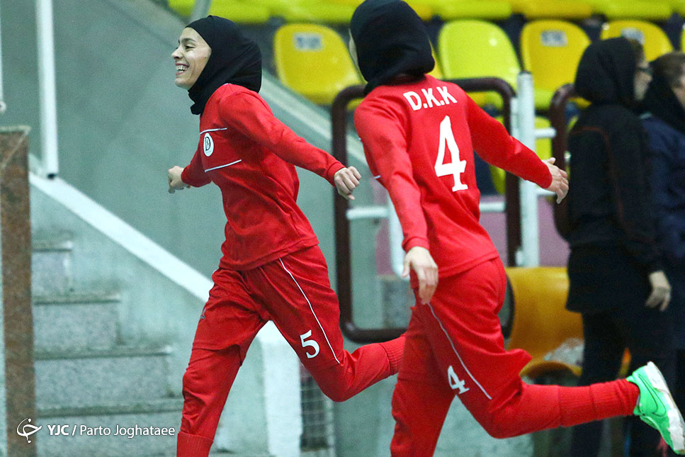 داستان دختران کویر کرمان ؛ ایرانمنش: بودجه مدعیان را داشتیم قهرمان می شدیم