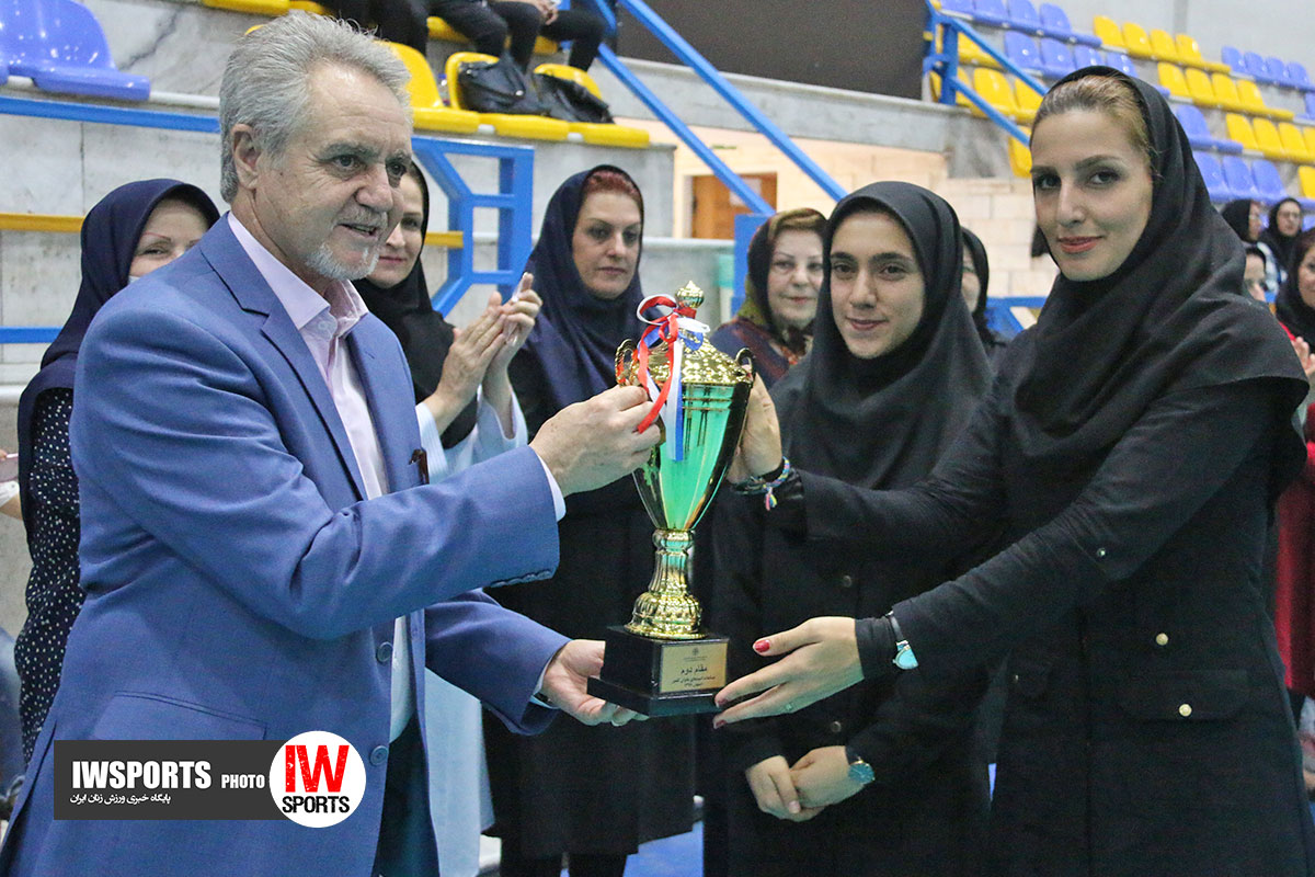 اصفهان قهرمان هندبال امیدهای کشور/میزبان جام را در خانه حفظ کرد