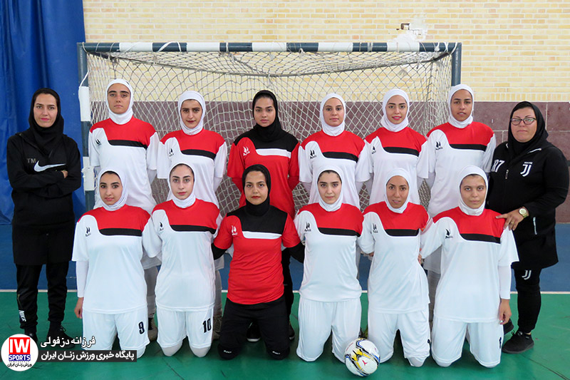 برزگر : پیش بینی قهرمان فصل جاری لیگ فوتسال بانوان ممکن نیست