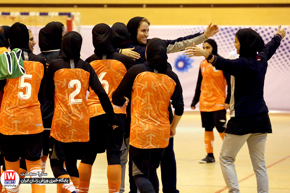 نیلوفر اردلان: سایپا هنوز آماده نیست | ما و داوران حلقه‌های یک زنجیر هستیم