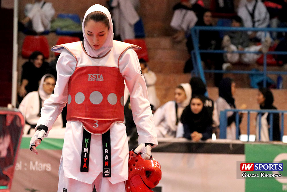 فوری : کیمیا علیزاده سهمیه المپیک توکیو را کسب کرد
