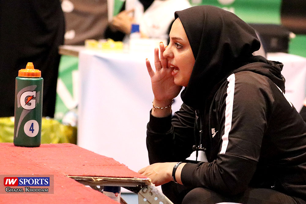 درباره فاطمه نورملکی | ستاره فتح صدر البرز، یک مربی است