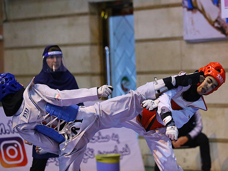 نقش والدین در عملکرد ورزشکاران نوجوان