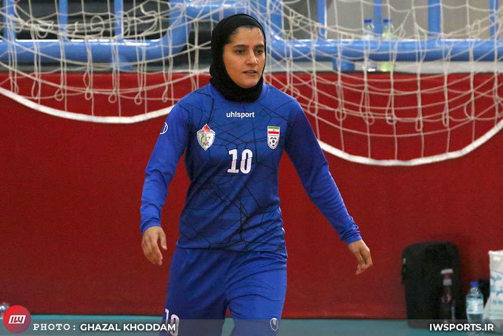 پیروزی حفاری در اصفهان با درخشش خواهران پاپی