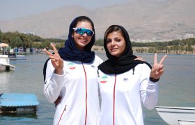 دختران آب‌های آرام، پیش به سوی چین