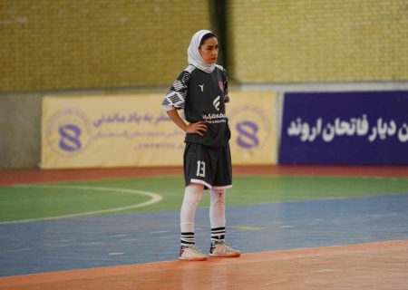 هما آقایی: برابر پیکان، برای خودمان بازی می‌کنیم نه دیگران