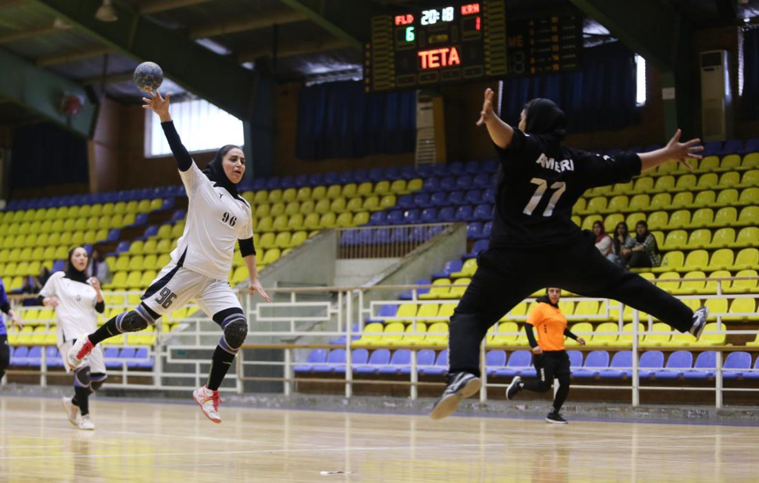 برد آسان هرمزگان و بافق | سپاهان دوباره باخت