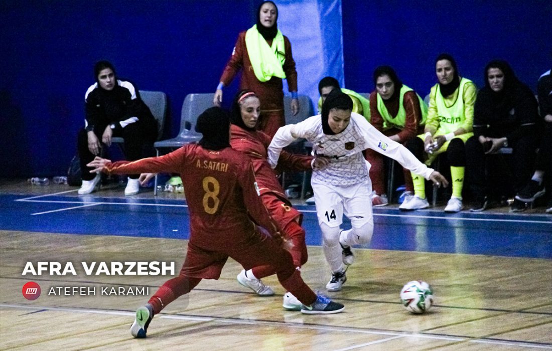 پیروزی استقلال بر پالایش نفت آبادان و کامبک مس کرمان