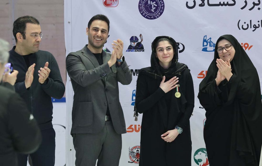 ورود اعظم سنایی به تالار مشاهیر هاکی روی یخ