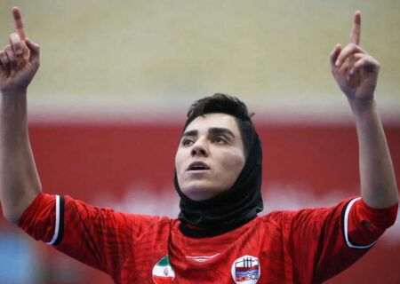 نفت آبادان باخت، سپاهان سرانجام پیروز شد