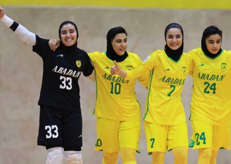 پیروزی نفت آبادان و مس کرمان در روز خوش میهمانان