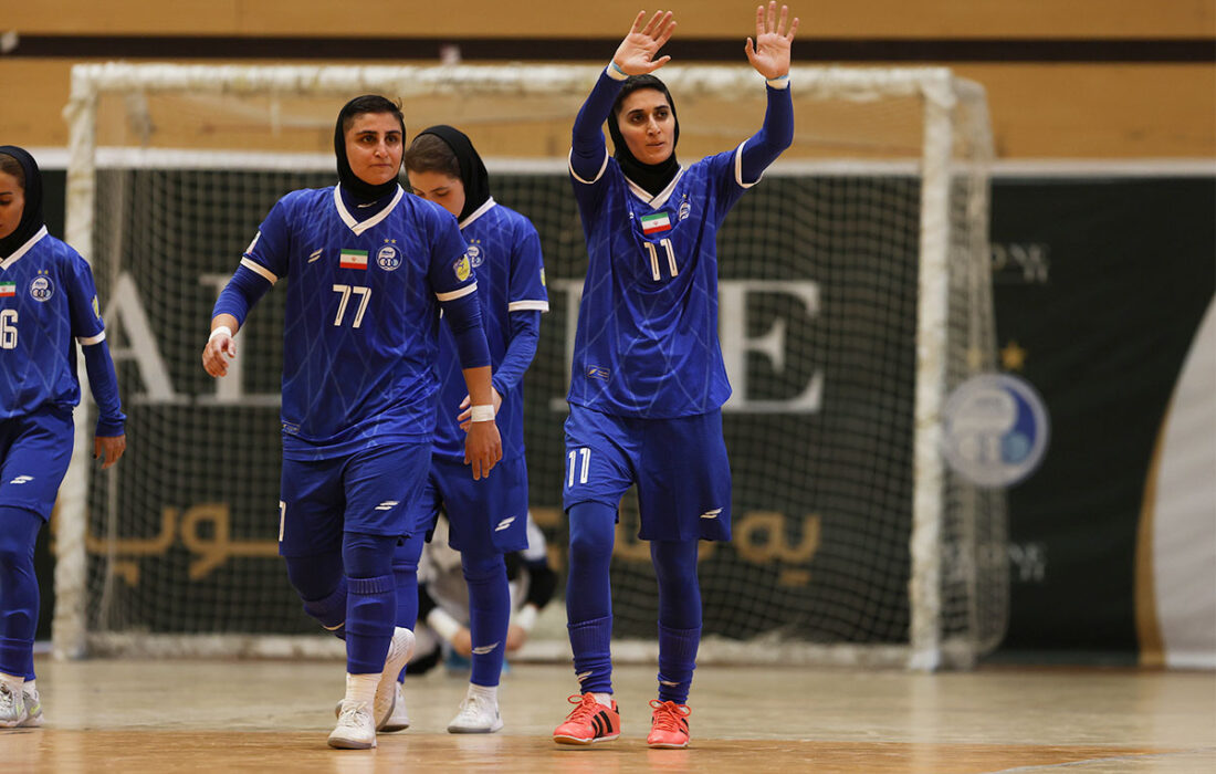 پیروزی استقلال، فولاد و نفت در روز کامبکها