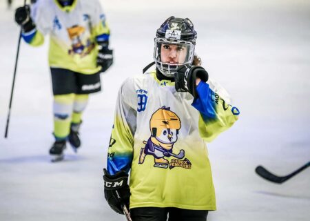 تک‌گل سوگند پنگوئن‌ها را به صدر بازگرداند