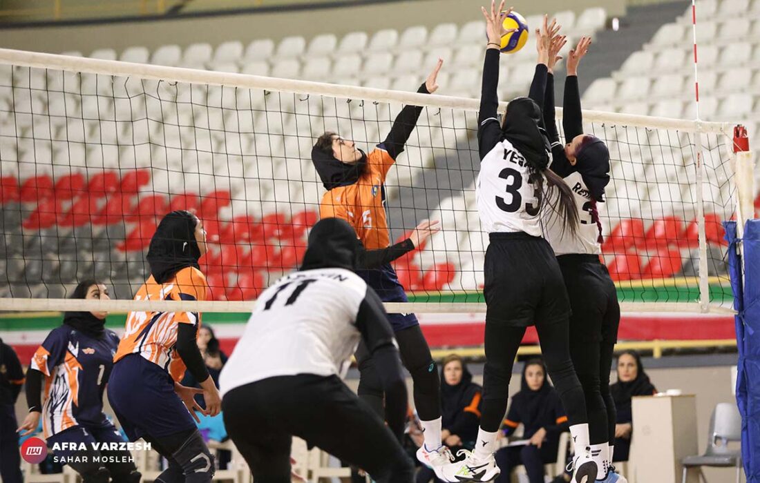 تصاویر | مهرگان شیراز و شاهین بندر عامری در لیگ والیبال