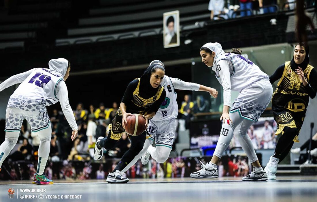 آغاز مرحله پلی‌آف لیگ بسکتبال با پیروزی مدعیان
